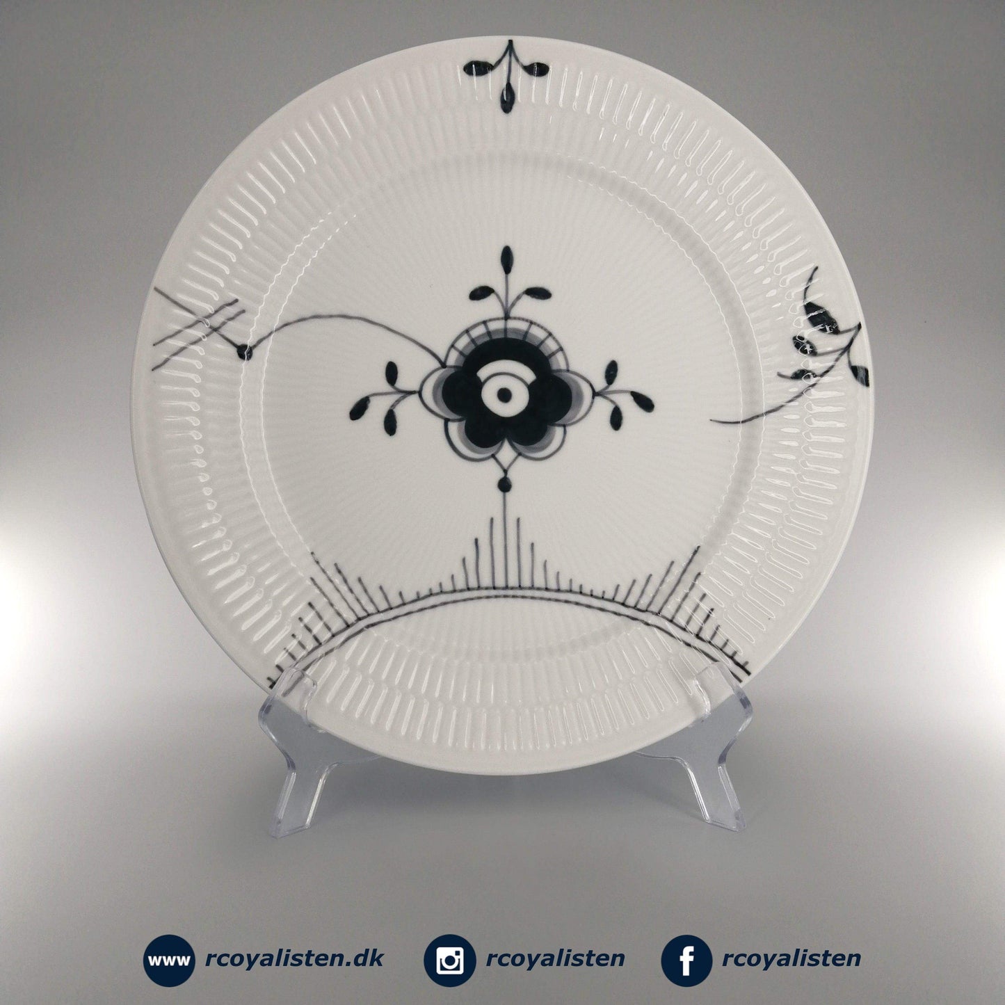 Sort Mega Riflet Tallerken #4 (27 cm) - RCoyalisten.dk