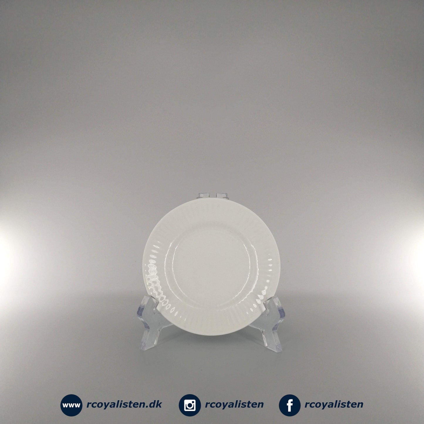Hvid Riflet Tallerken (11 cm) - RCoyalisten.dk