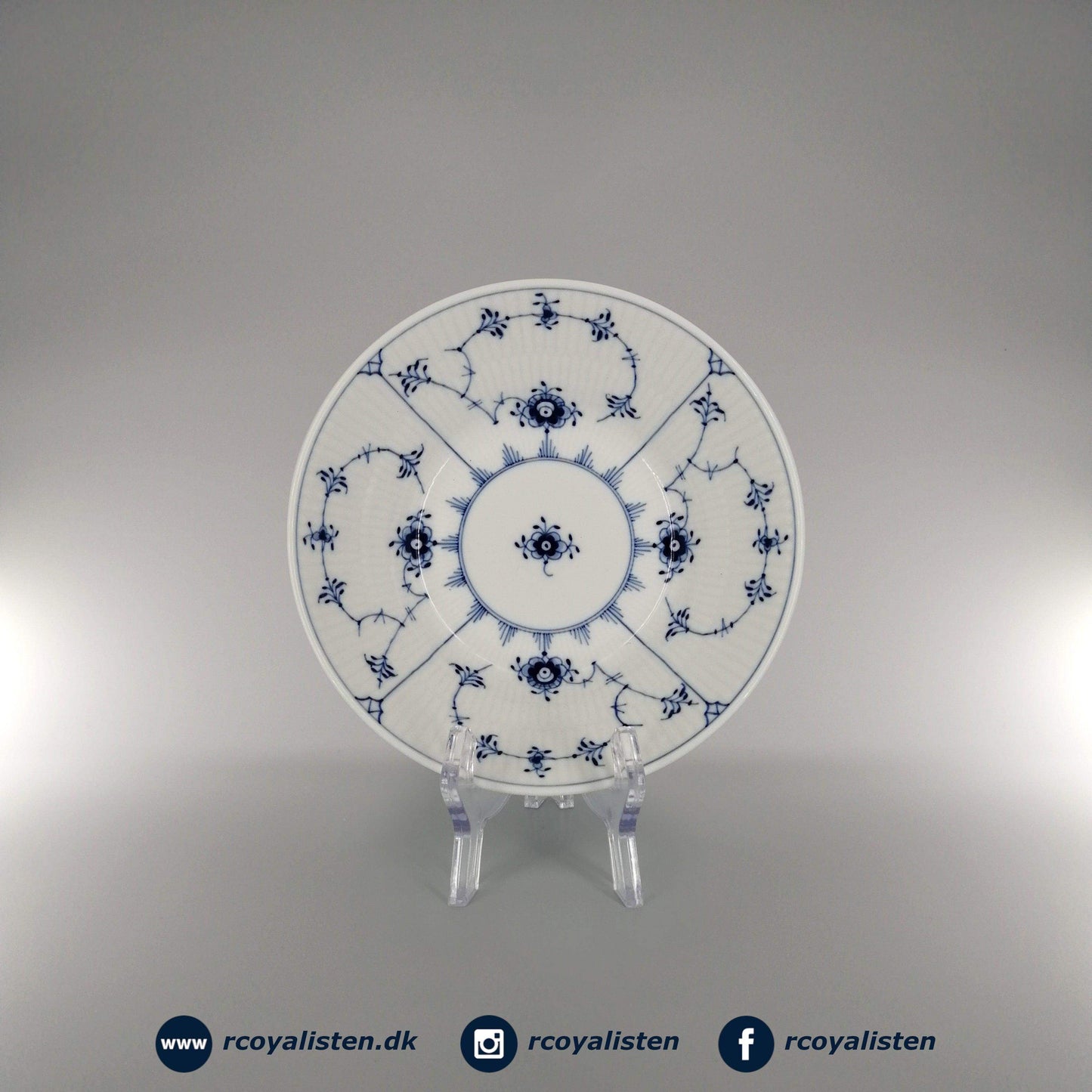 Musselmalet Riflet Dyb Tallerken (17 cm) - RCoyalisten.dk