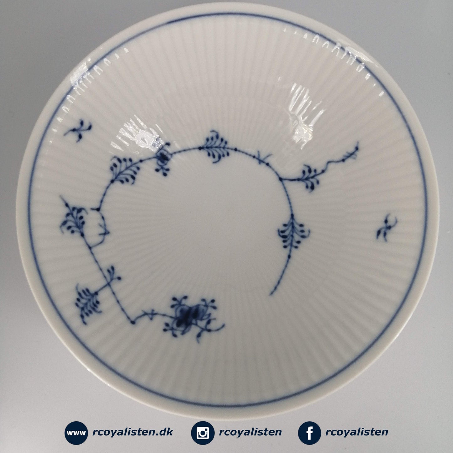 Musselmalet Riflet Blue Copenhagen Skål (16 cm / 35 cl) - RCoyalisten.dk