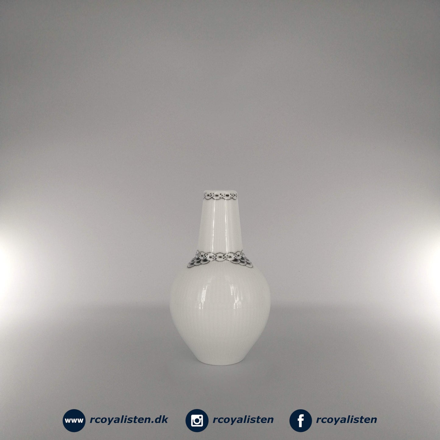 Sort Riflet Blonde Vase (15 cm / 37 cl) - RCoyalisten.dk