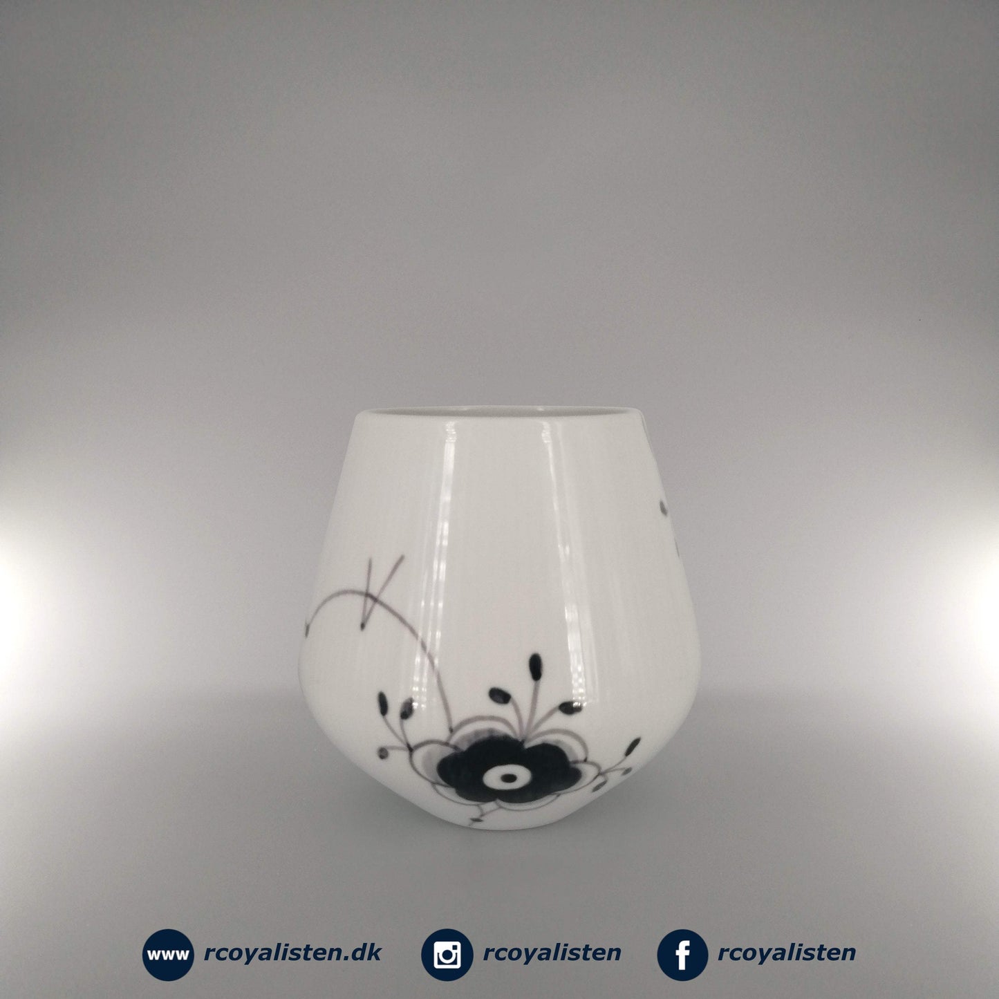 Sort Mega Riflet Vase (15 cm / 150 cl) - RCoyalisten.dk