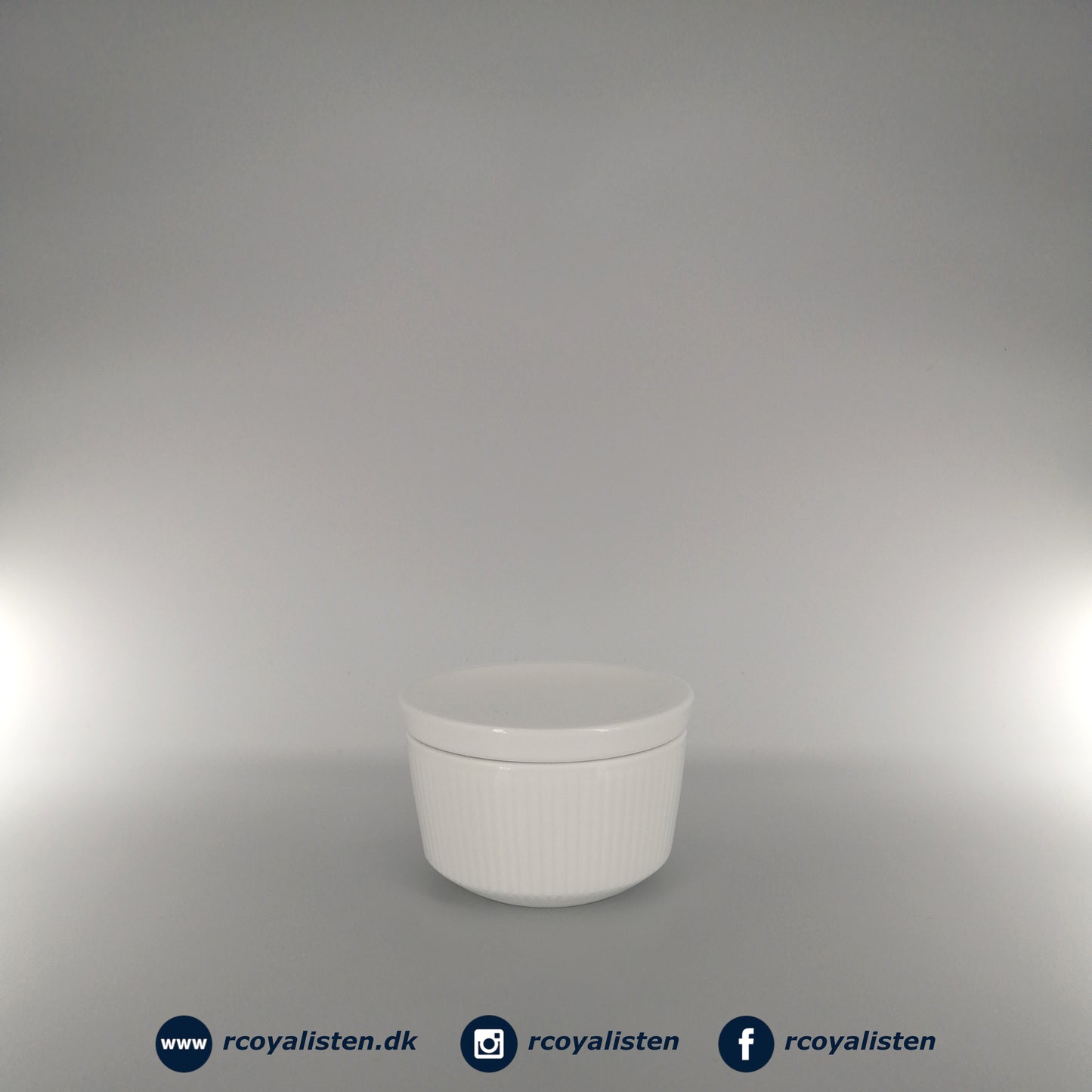 Royal Copenhagen Hvid Riflet Skål med Låg (9,5 cm / 20 cl) - RCoyalisten.dk