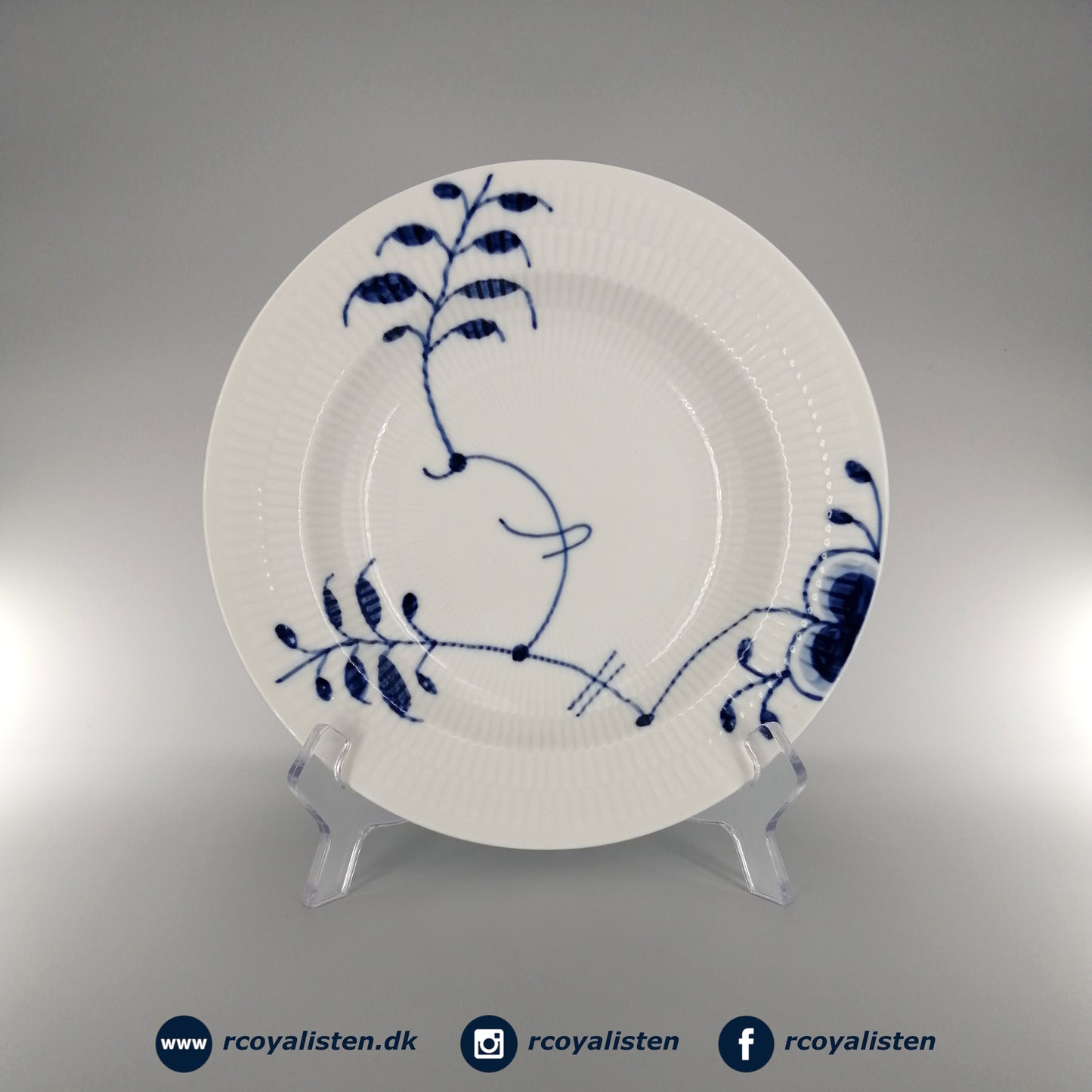 Royal Copenhagen Blå Mega Riflet Dyb Tallerken #1 (21 cm) - RCoyalisten.dk
