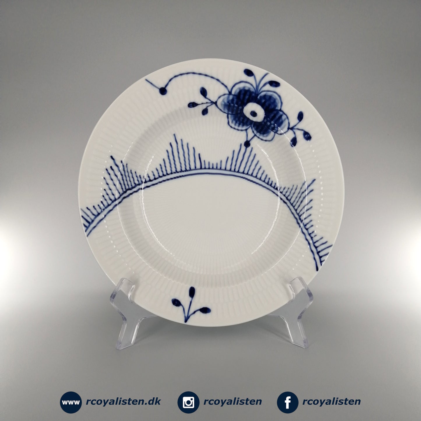 Royal Copenhagen Blå Mega Riflet Dyb Tallerken #5 (21 cm) - RCoyalisten.dk