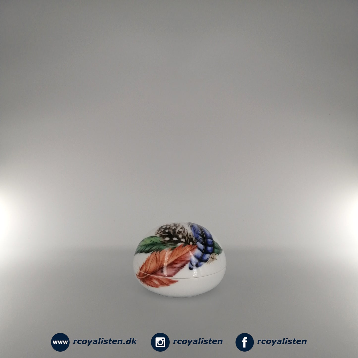 Royal Copenhagen Bonbonniere (7 cm) - Blandede Fjer - RCoyalisten.dk