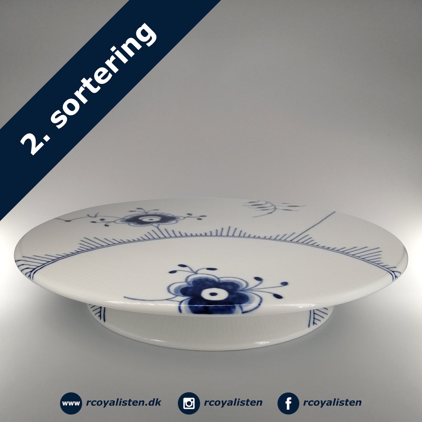 Royal Copenhagen Blå Mega Riflet Lagkagefad (32 cm) - RCoyalisten.dk