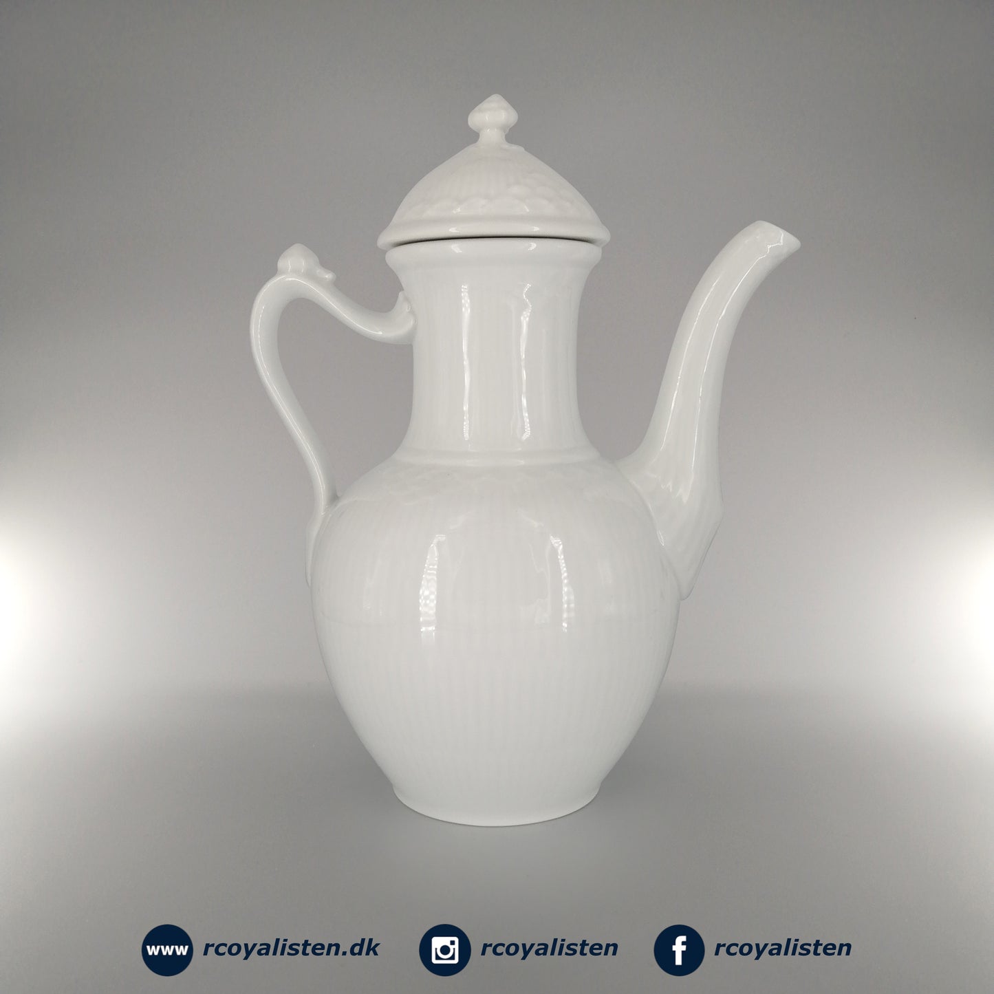 Royal Copenhagen Hvid Halvblonde Kaffekande (24 cm / 100 cl) - RCoyalisten.dk