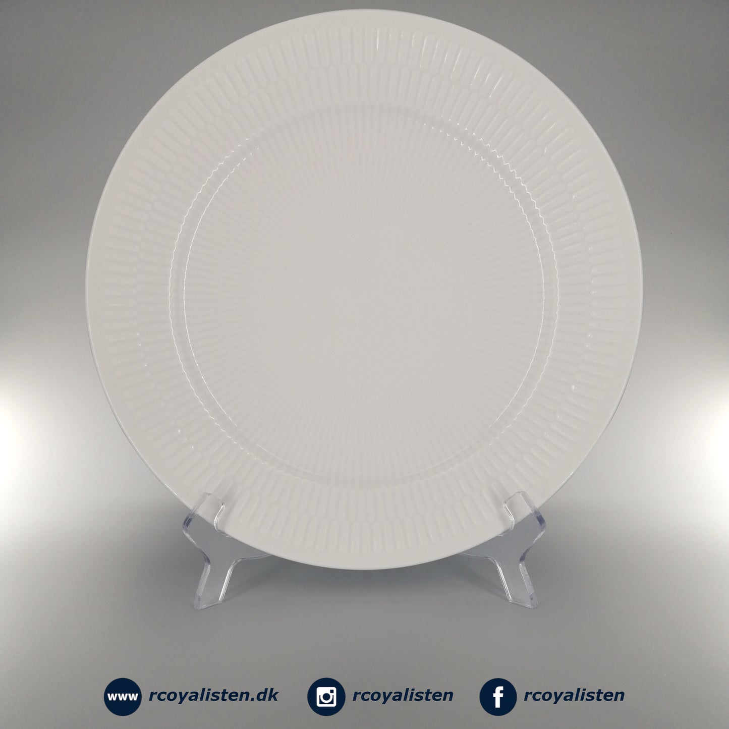 Hvid Riflet Tallerken (27 cm)