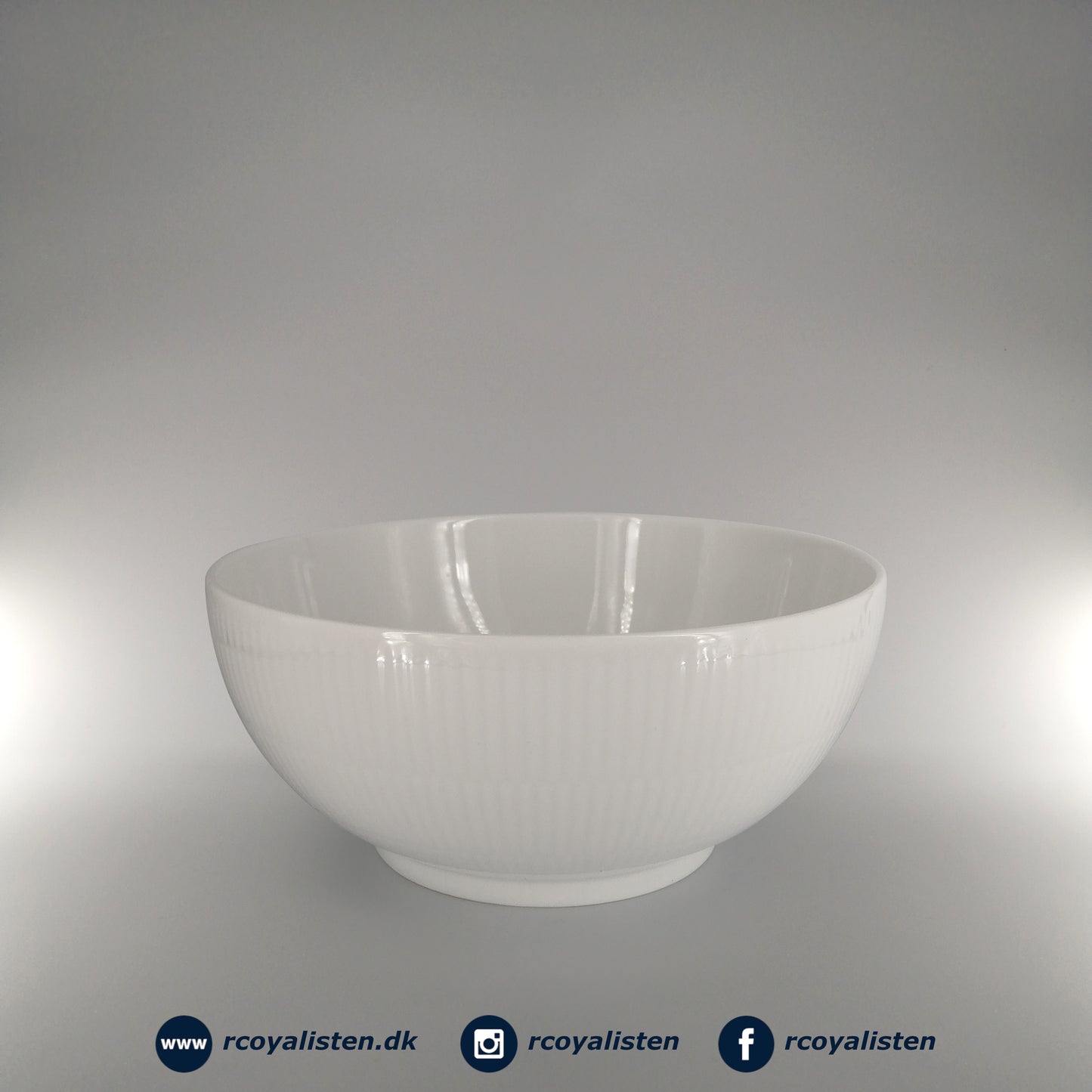 White Fluted Bowl (21 cm / 180 cl)