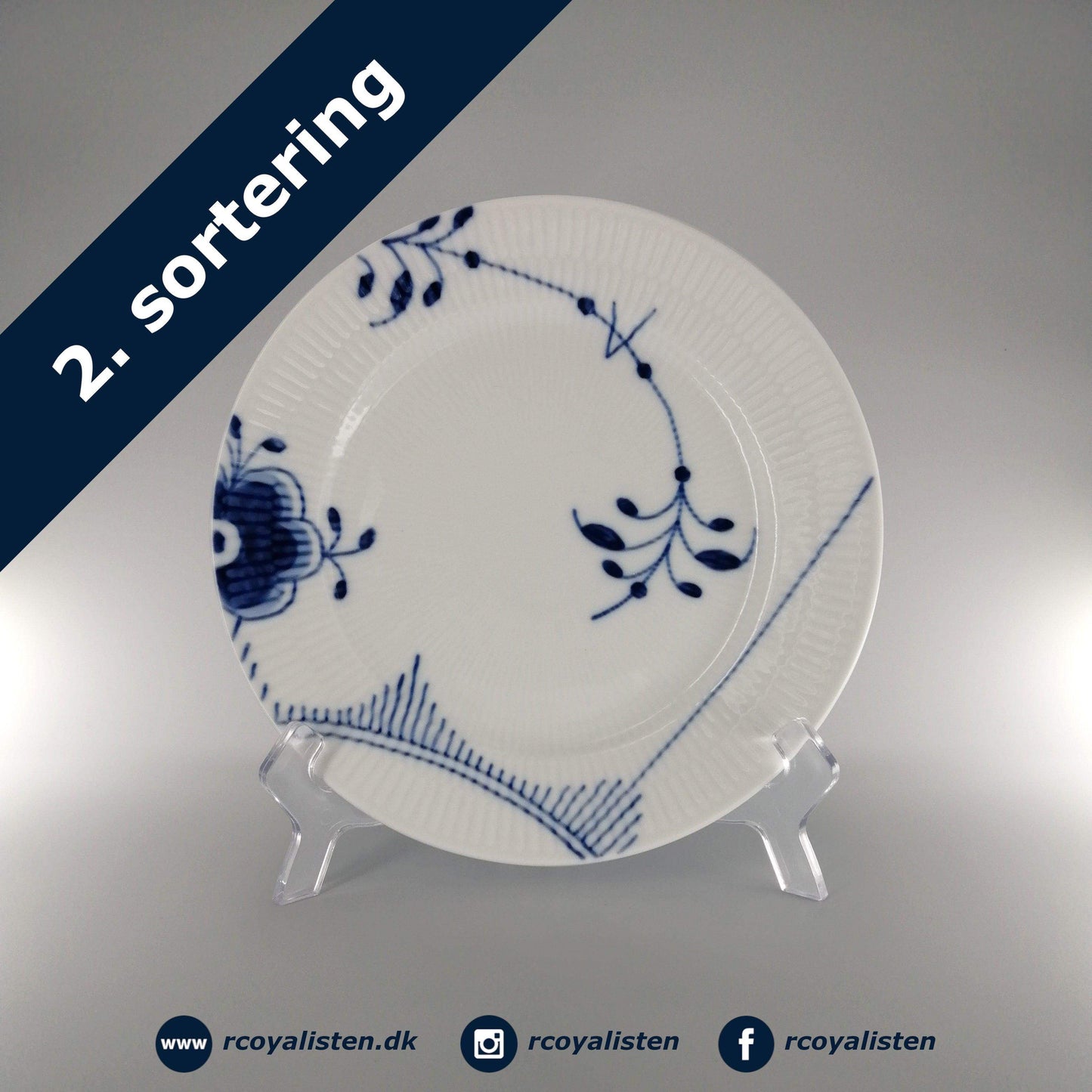 Royal Copenhagen Blå Mega Riflet Tallerken #2 (22 cm) - RCoyalisten.dk
