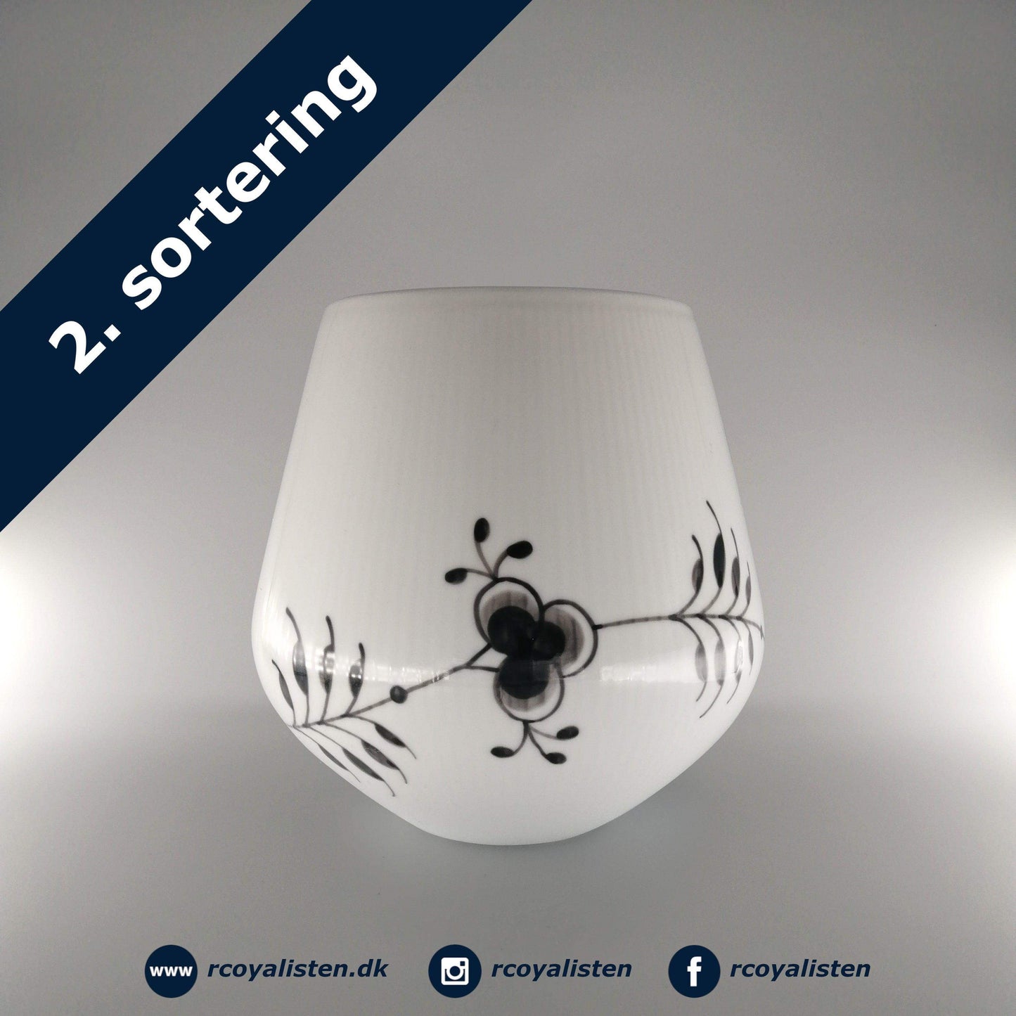 Sort Mega Riflet Vase (20,5 cm / 380 cl) - RCoyalisten.dk