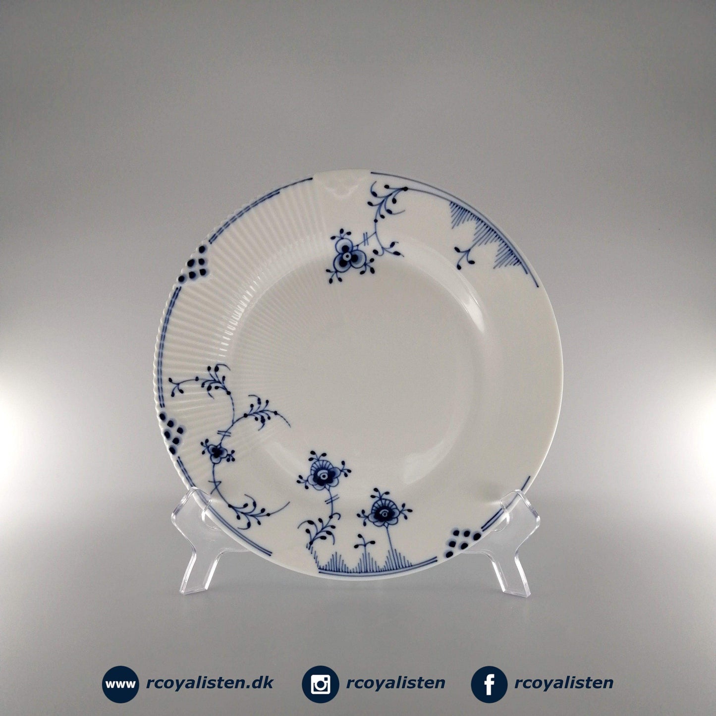 Royal Copenhagen Blå Elements Tallerken (22 cm) - RCoyalisten.dk