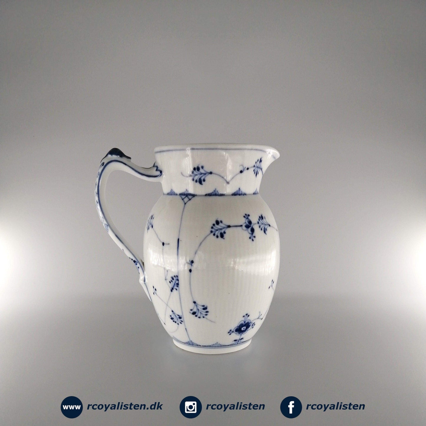 Musselmalet Riflet Kande (18 cm / 130 cl) - RCoyalisten.dk
