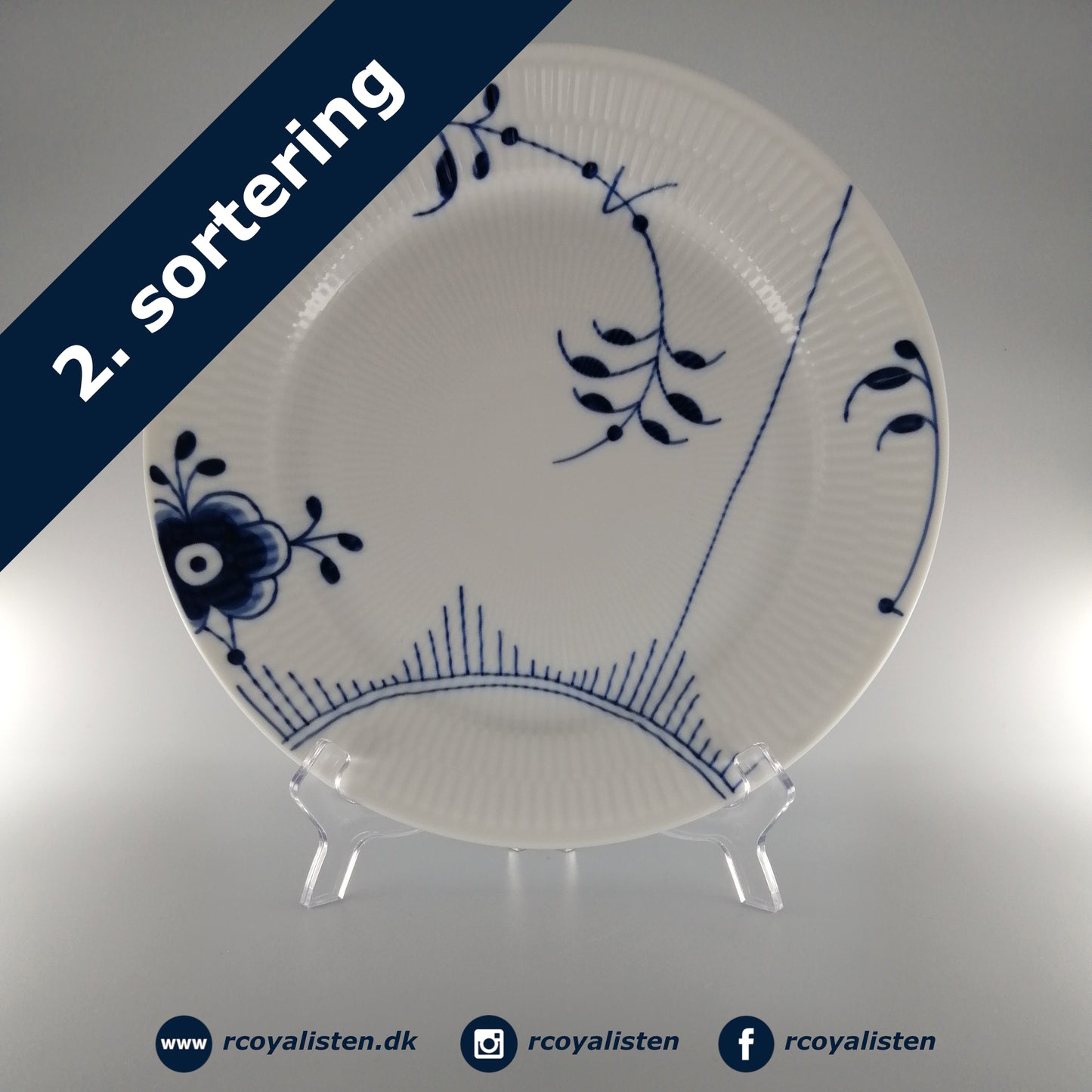 Royal Copenhagen Blå Mega Riflet Tallerken #2 (27 cm) - RCoyalisten.dk