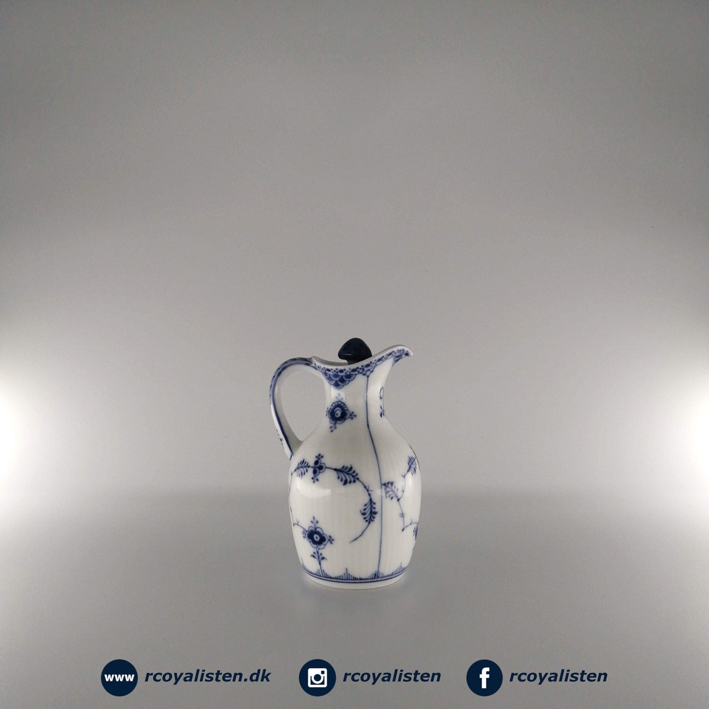 Royal Copenhagen Musselmalet Halvblonde Eddikekande (14 cm) - RCoyalisten.dk