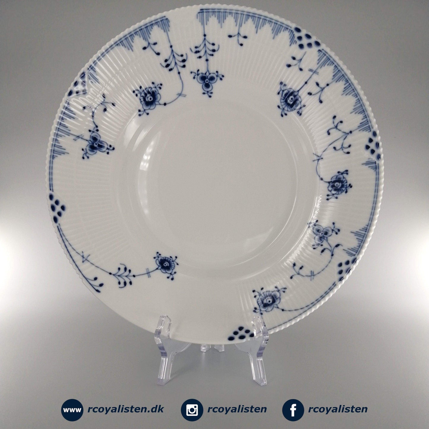 Blå Elements Skål (28 cm / 185 cl) - RCoyalisten.dk