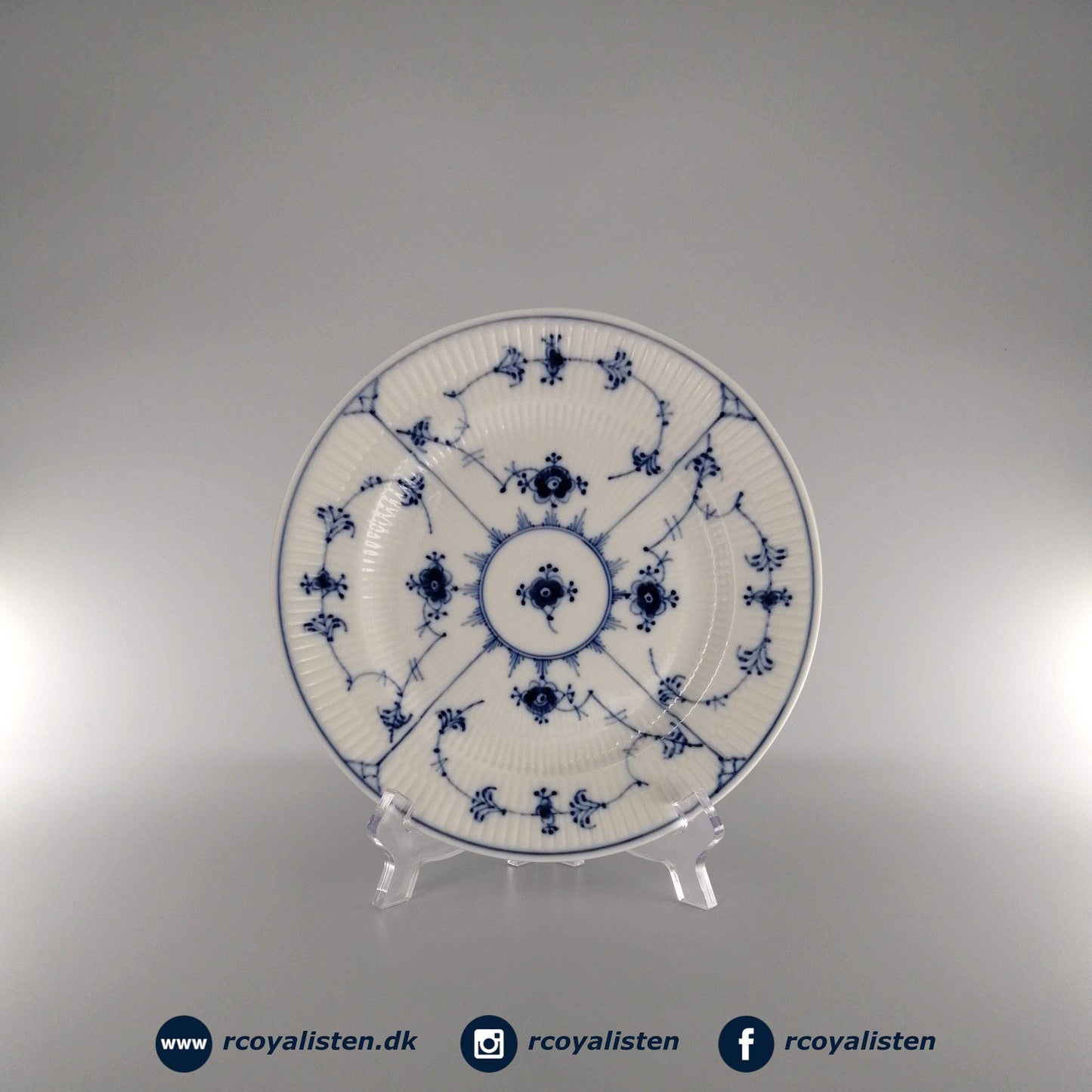 Musselmalet Riflet Tallerken (19 cm) - RCoyalisten.dk