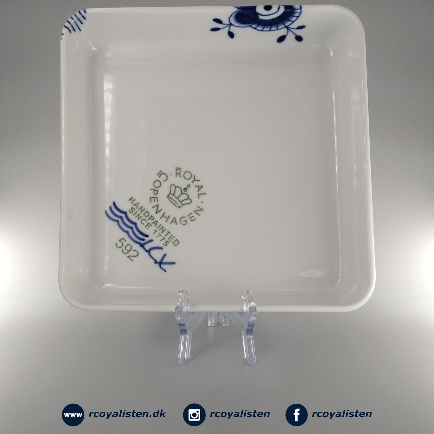 Royal Copenhagen Blå Mega Riflet Kvadratisk Fad (25 x 25 cm) - RCoyalisten.dk