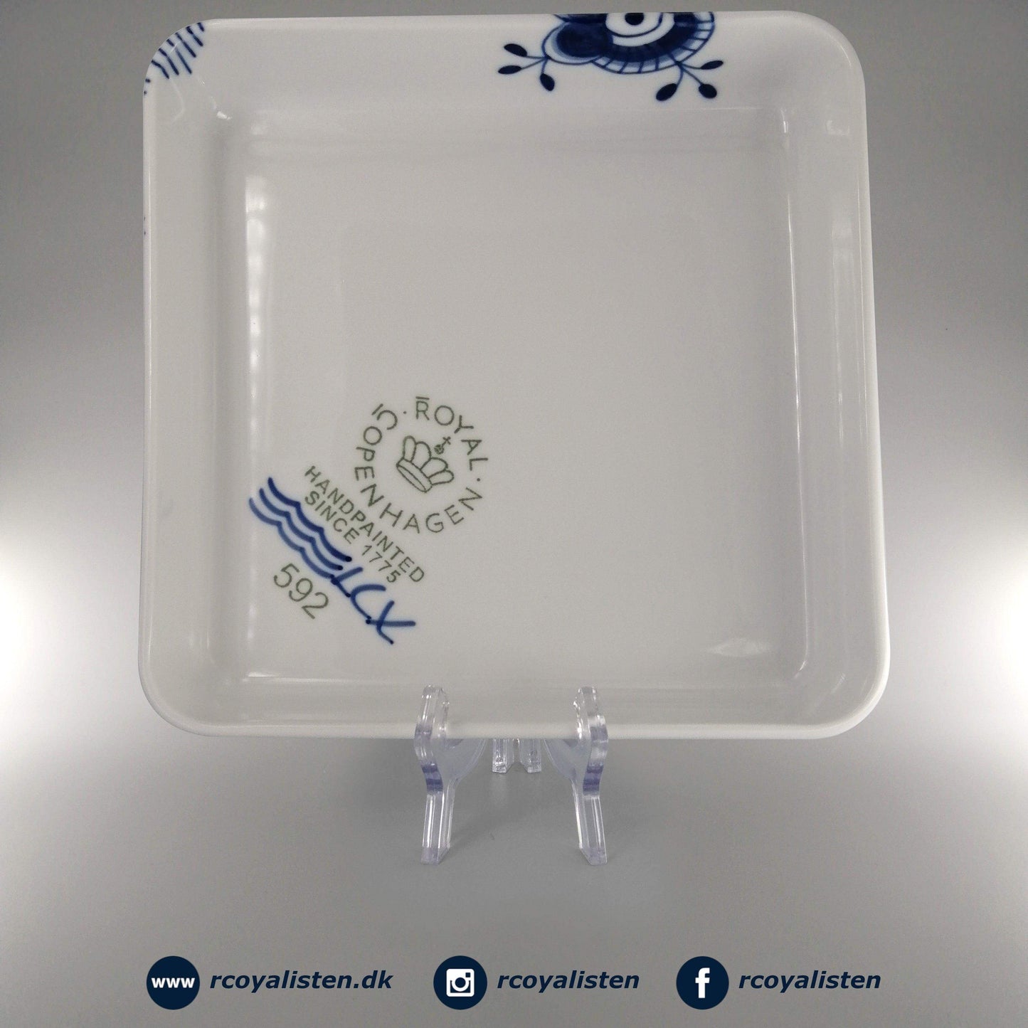 Blå Mega Riflet Kvadratisk Fad (25 x 25 cm) - RCoyalisten.dk