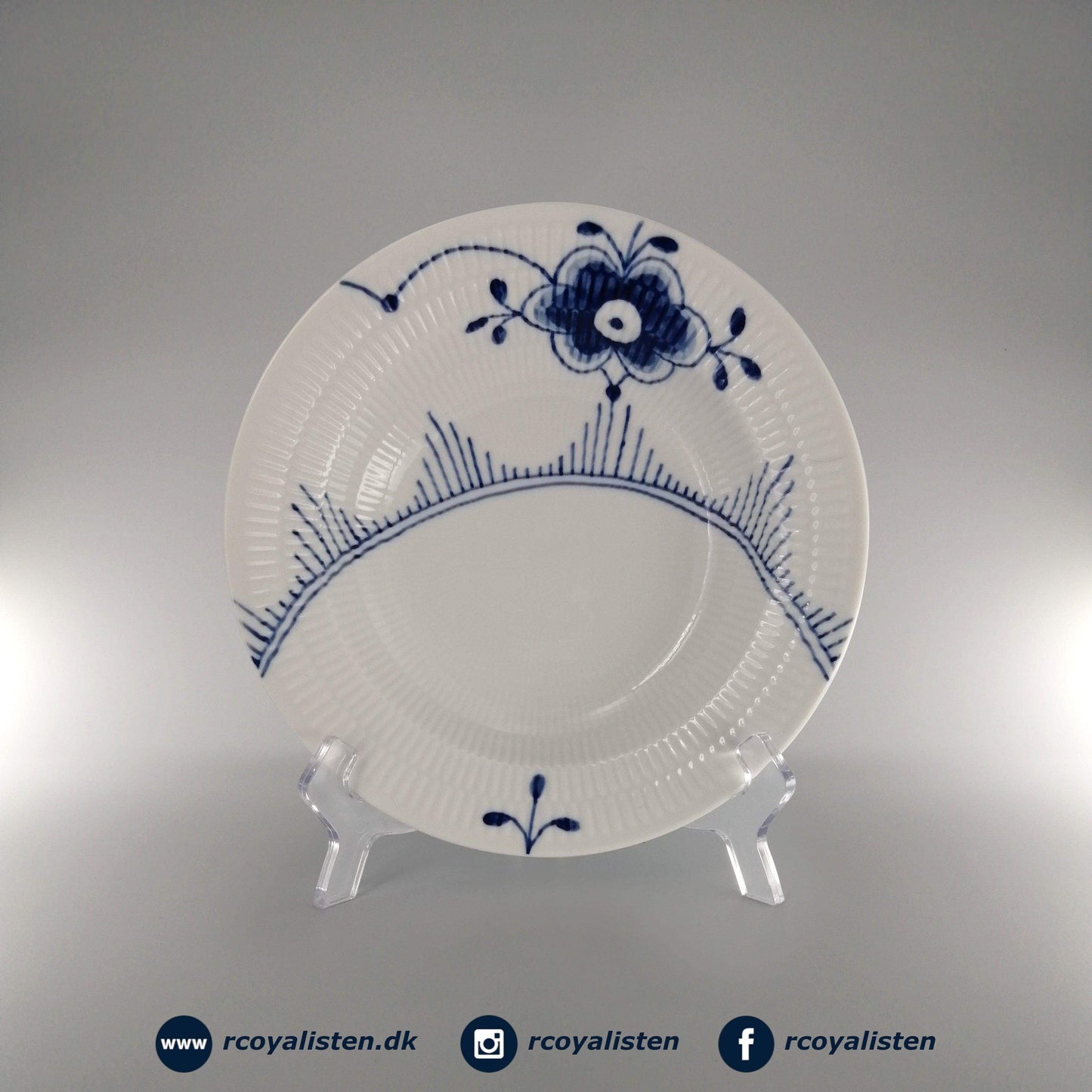 Royal Copenhagen Blå Mega Riflet Dyb Tallerken #5 (21 cm) - RCoyalisten.dk