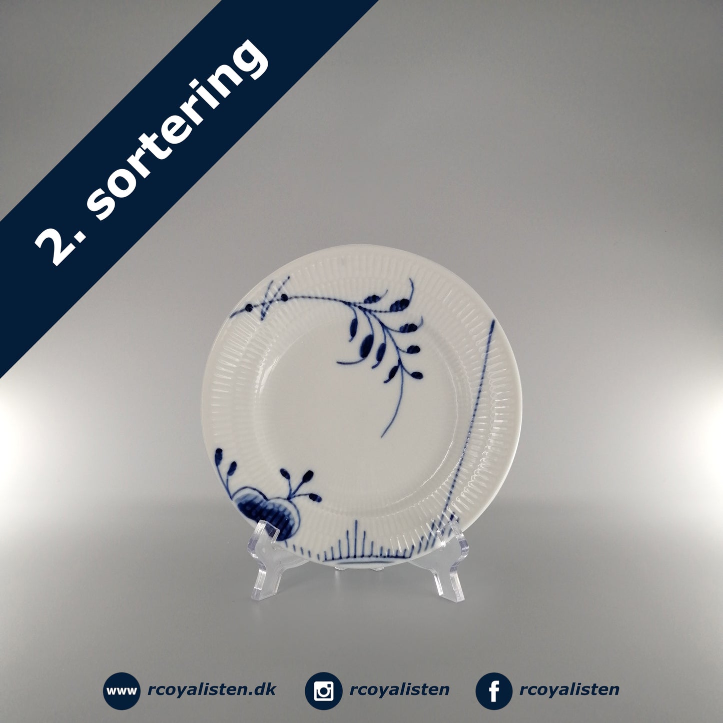 Royal Copenhagen Blå Mega Riflet Tallerken #2 (17 cm) - RCoyalisten.dk