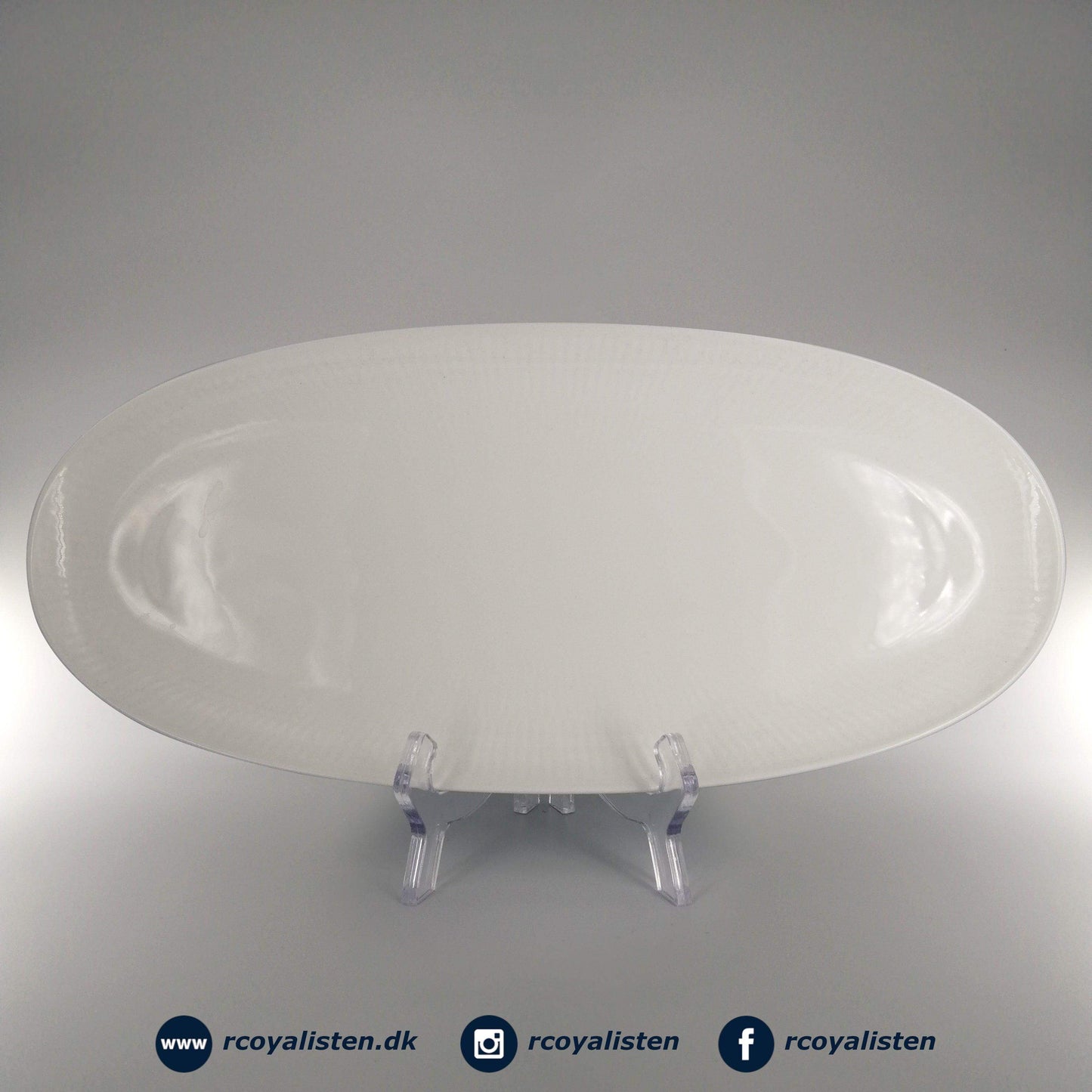 Royal Copenhagen Hvid Riflet Fad Aflangt (37 cm) - RCoyalisten.dk