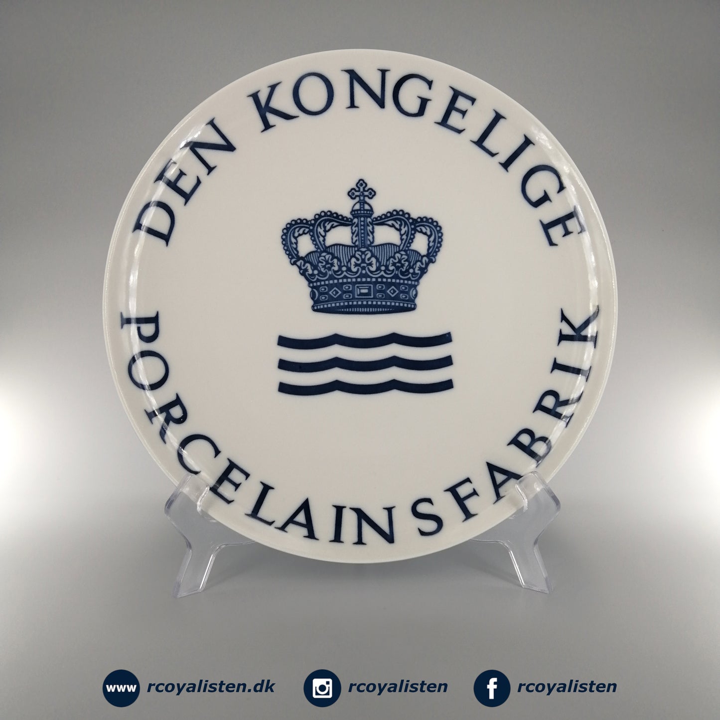 Royal Copenhagen Forhandler Platte (25 cm) - Den Kongelige Porcelainsfabrik - RCoyalisten.dk
