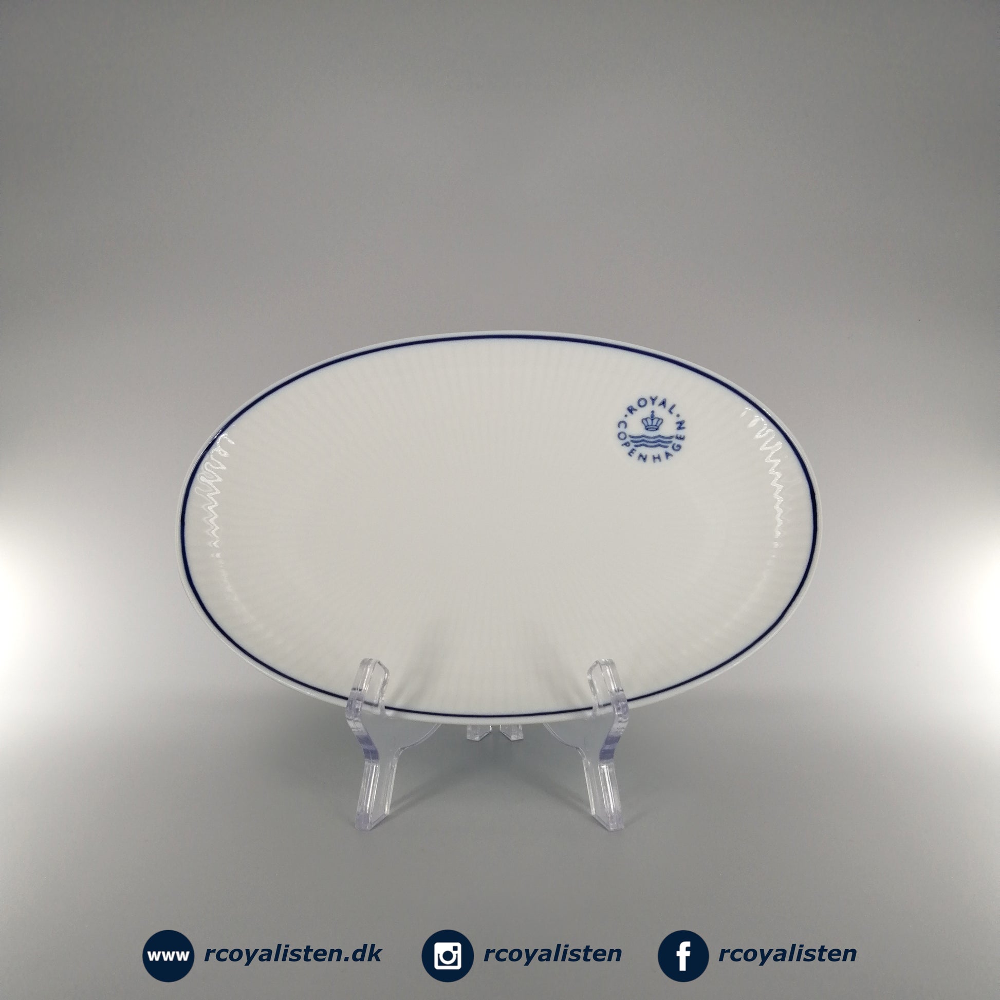 Royal Copenhagen Blueline Asiet (23 cm) - RCoyalisten.dk