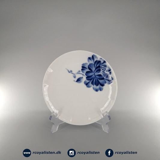 Royal Copenhagen Blomst Tallerken (15 cm) - Kamelia - RCoyalisten.dk