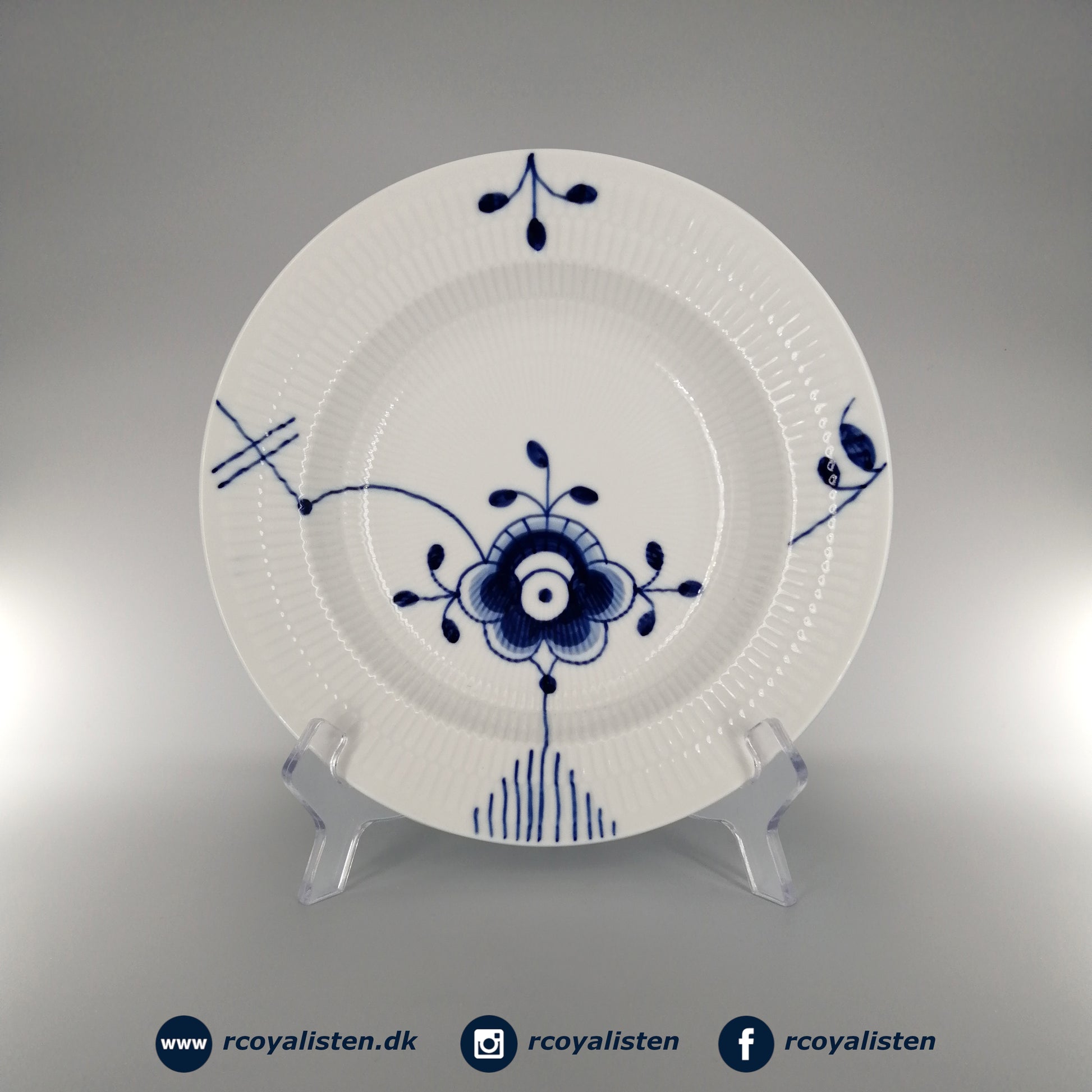 Royal Copenhagen Blå Mega Riflet Dyb Tallerken #4 (21 cm) - RCoyalisten.dk