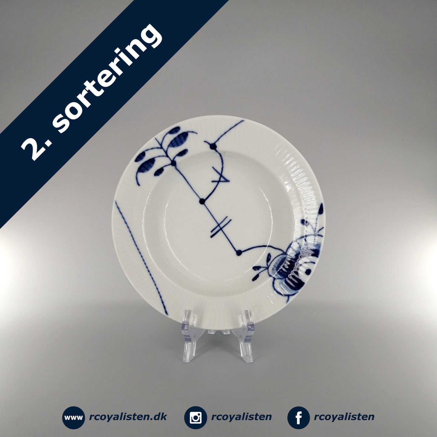 Blue Fluted Mega Deep Plate #3 (17 cm)