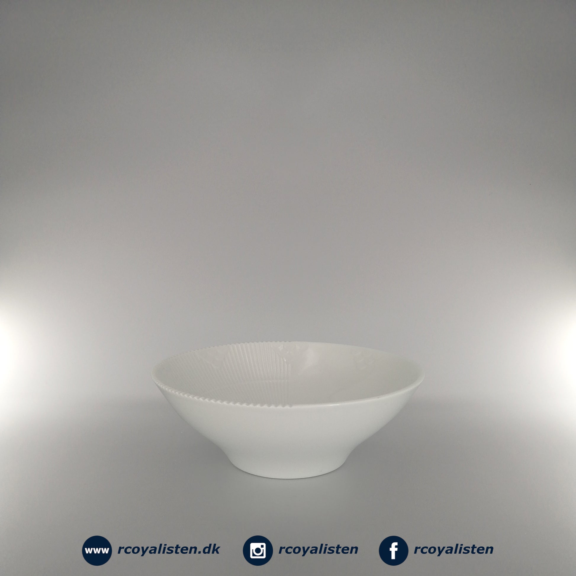 Royal Copenhagen Hvid Elements Skål (18 cm / 78 cl) - RCoyalisten.dk