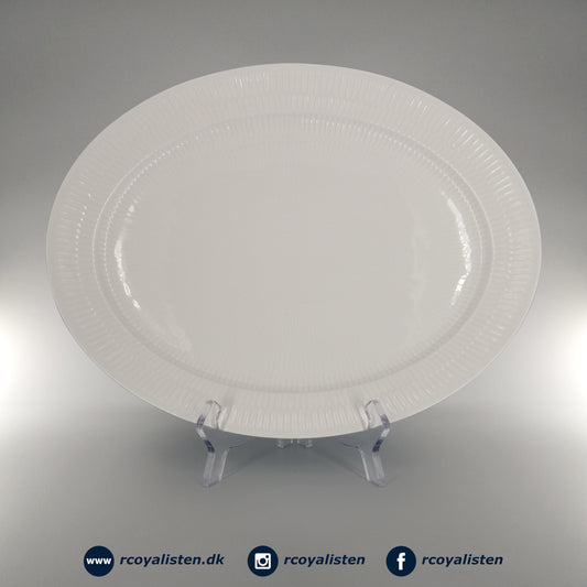 Royal Copenhagen Hvid Riflet Ovalt Fad (34 cm) - RCoyalisten.dk