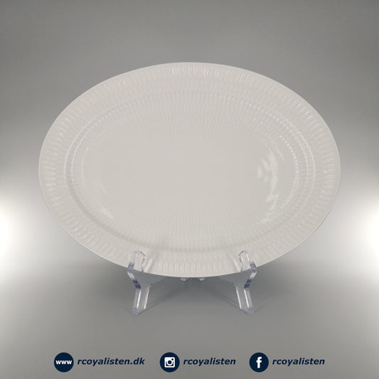 Royal Copenhagen Hvid Riflet Ovalt Fad (28 cm) - RCoyalisten.dk