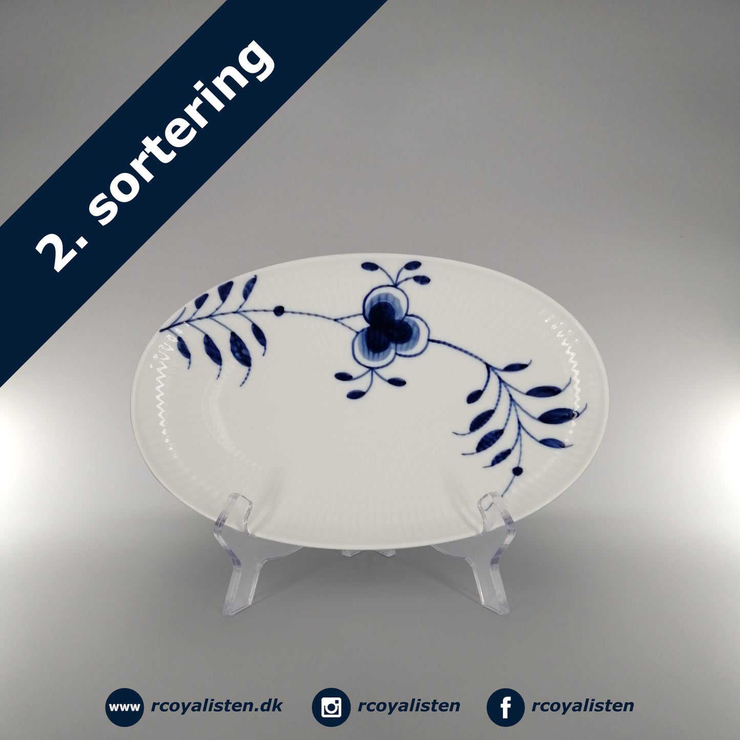 Royal Copenhagen Blå Mega Riflet Asiet (23 cm) - RCoyalisten.dk