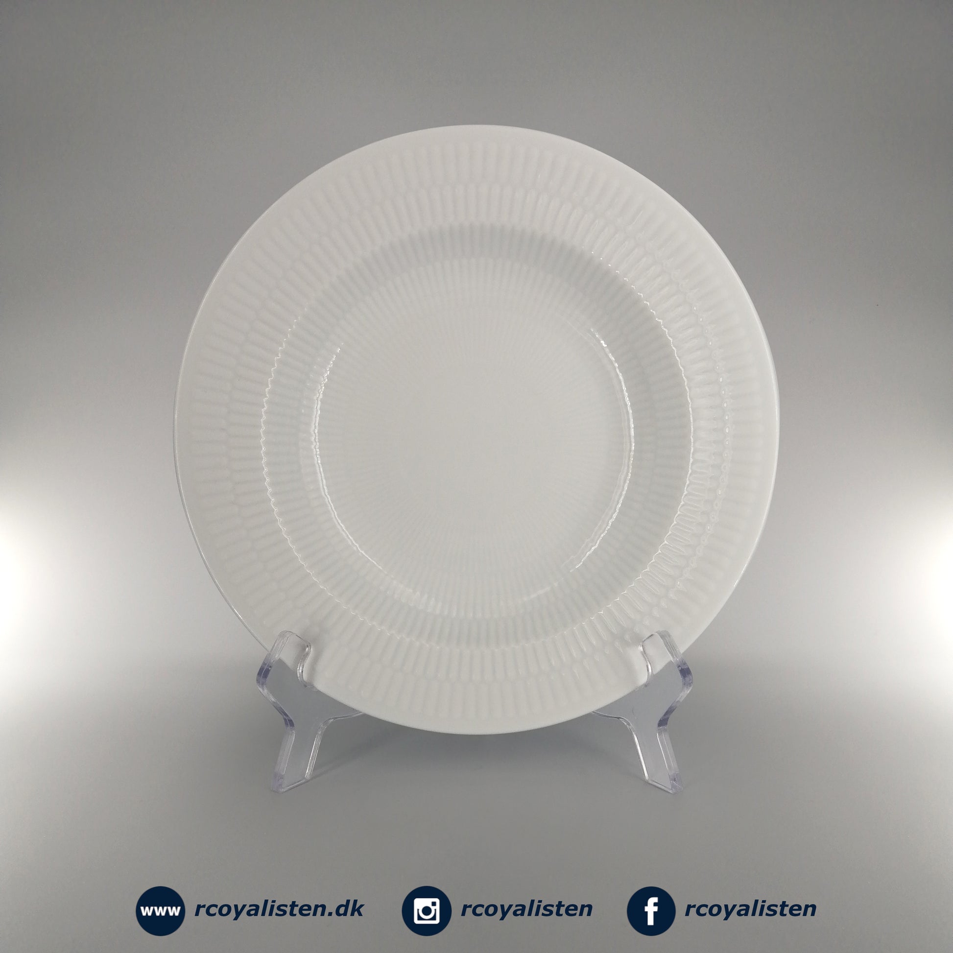 Royal Copenhagen Hvid Riflet Dyb Tallerken (21 cm) - RCoyalisten.dk