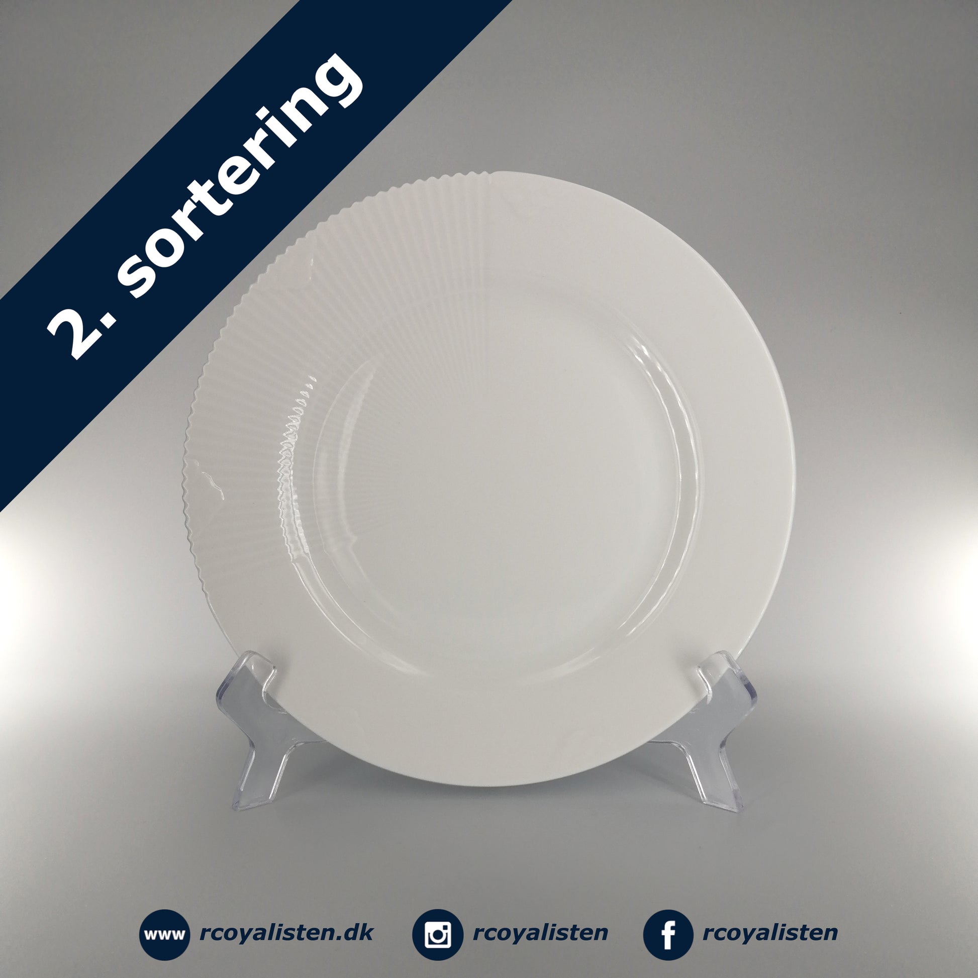 Royal Copenhagen Hvid Elements Tallerken (22 cm) - RCoyalisten.dk