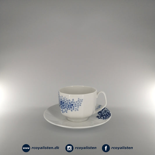 Blomst Cup and Saucer (22 cl) - Lilac