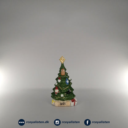 Annual Christmas Tree 2021