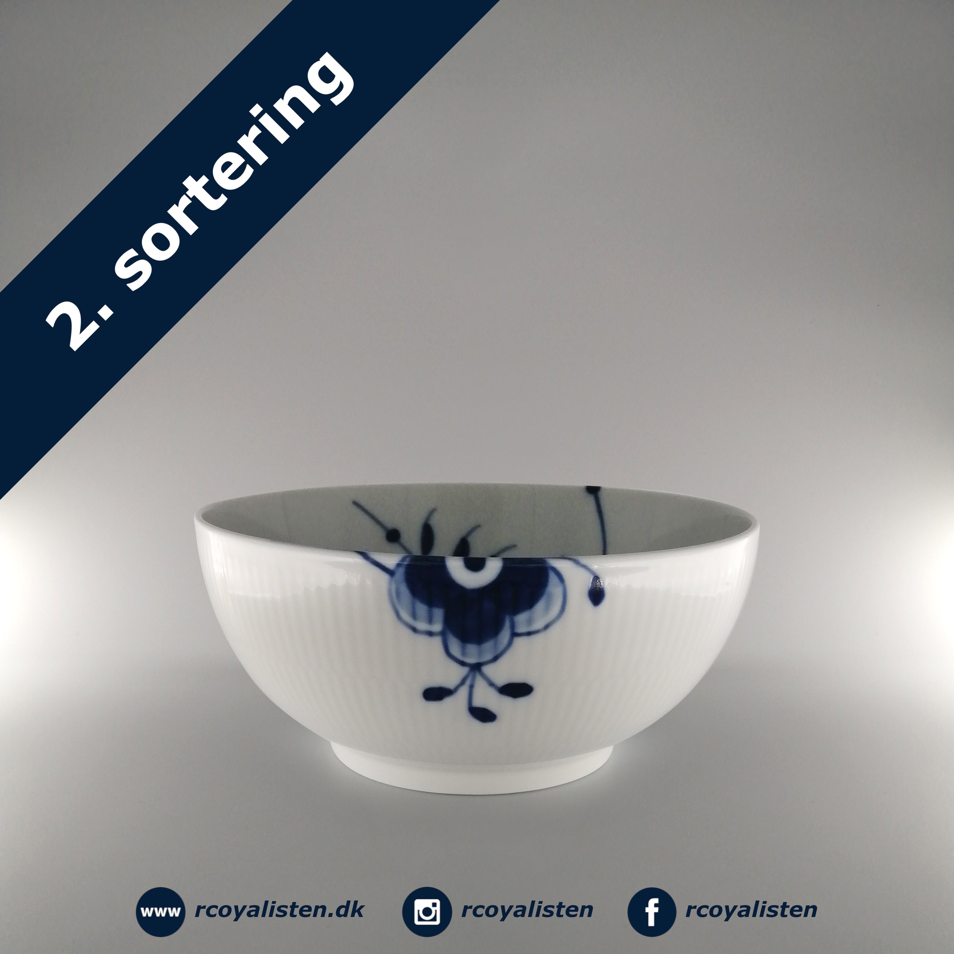 Royal Copenhagen Blue Fluted Mega Bowl (21 cm / 180 cl) - #457
