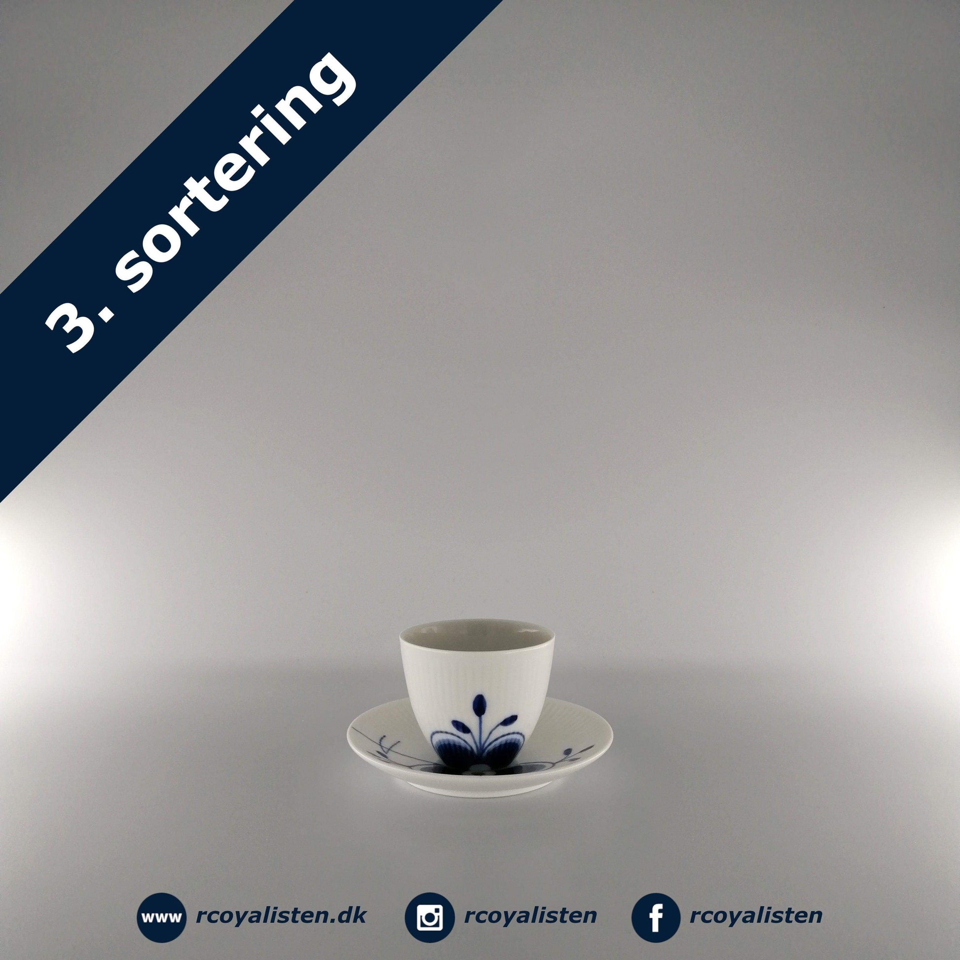 Royal Copenhagen Blå Mega Riflet Espressokop med Underkop (10 cl) - RCoyalisten.dk