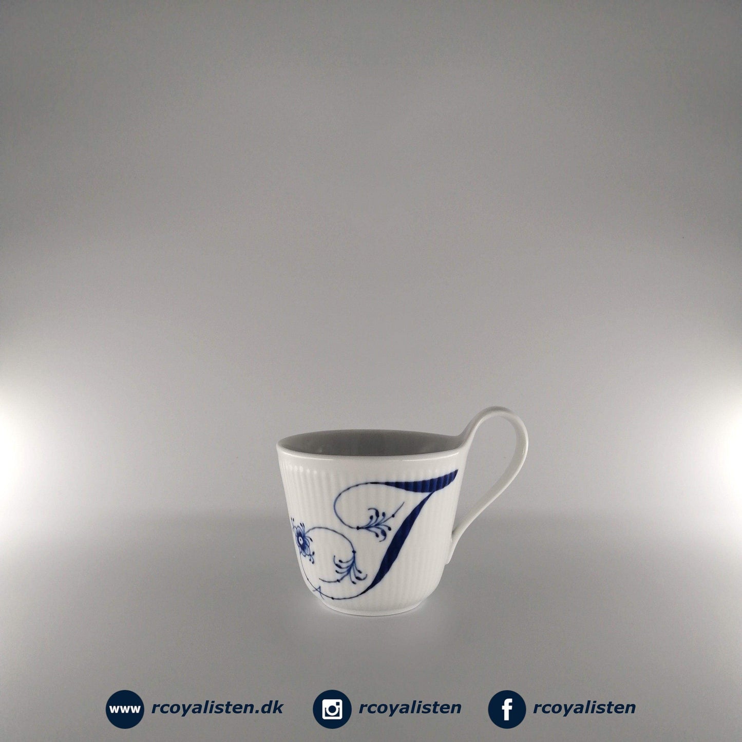 Royal Copenhagen Alfabet Kollektion Alfabet Krus (33 cl) - T - RCoyalisten.dk