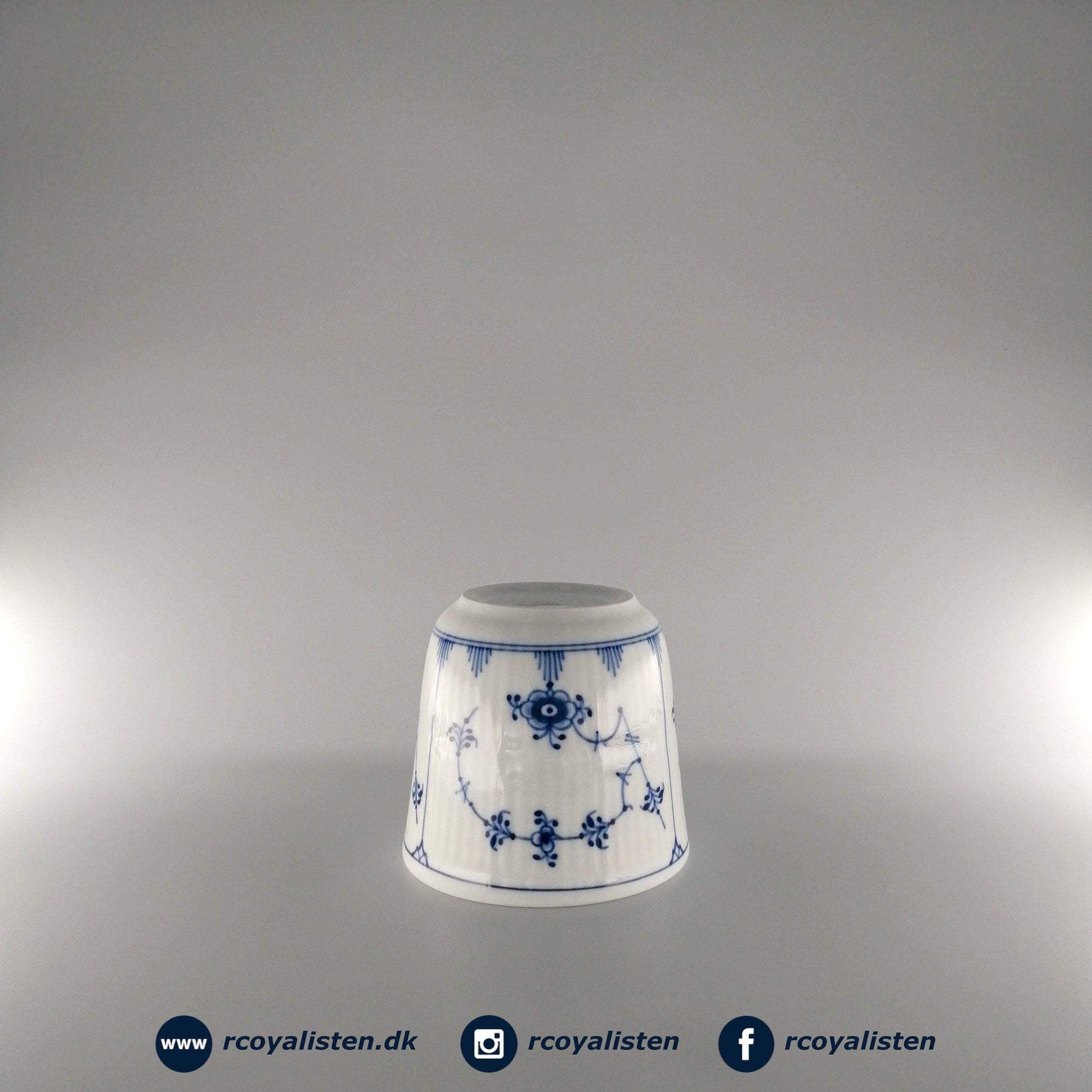 Royal Copenhagen Musselmalet Riflet Termokop (26 cl) - RCoyalisten.dk