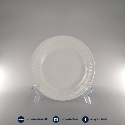 Hvid Riflet Tallerken (19 cm) - RCoyalisten.dk