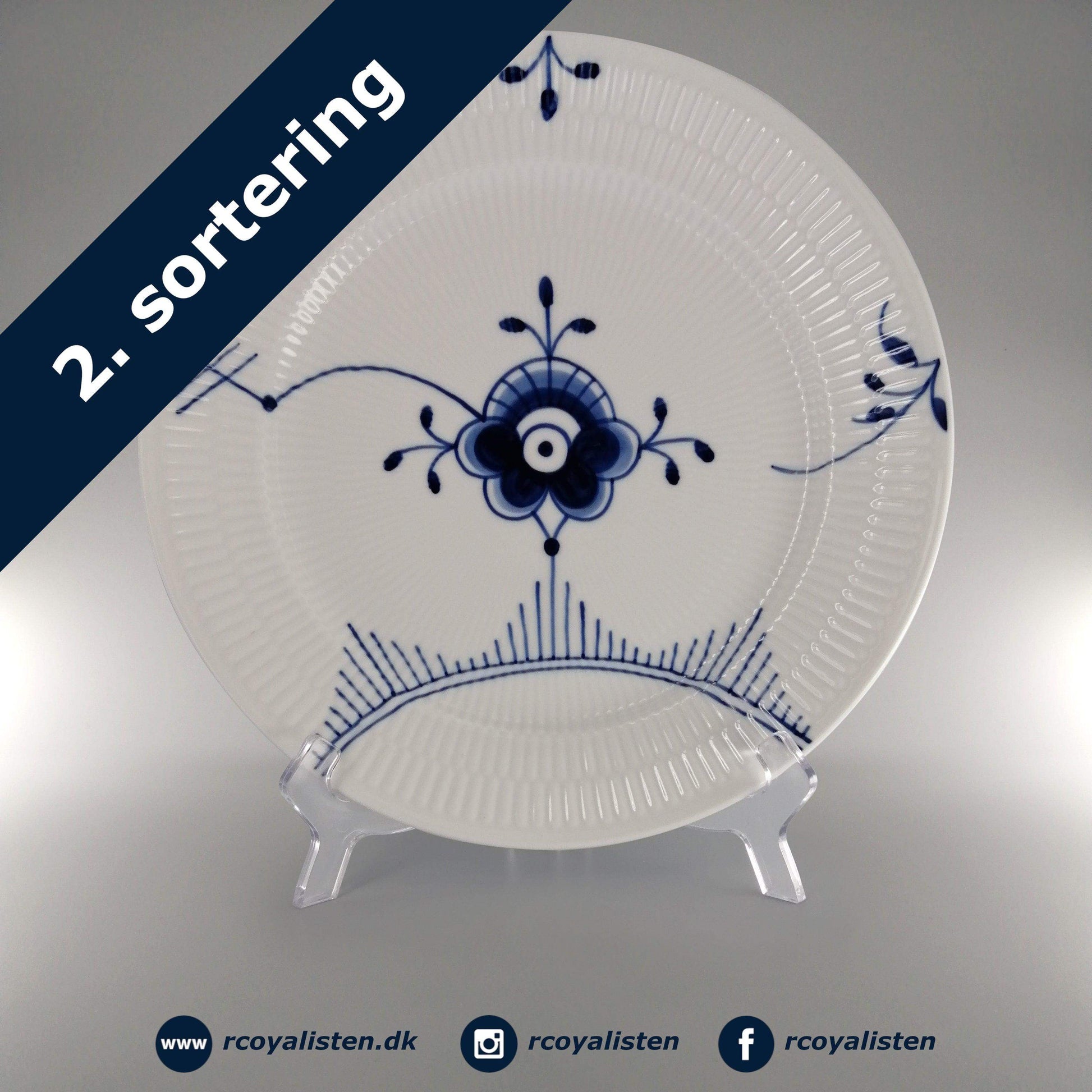 Royal Copenhagen Blå Mega Riflet Tallerken #4 (27 cm) - RCoyalisten.dk