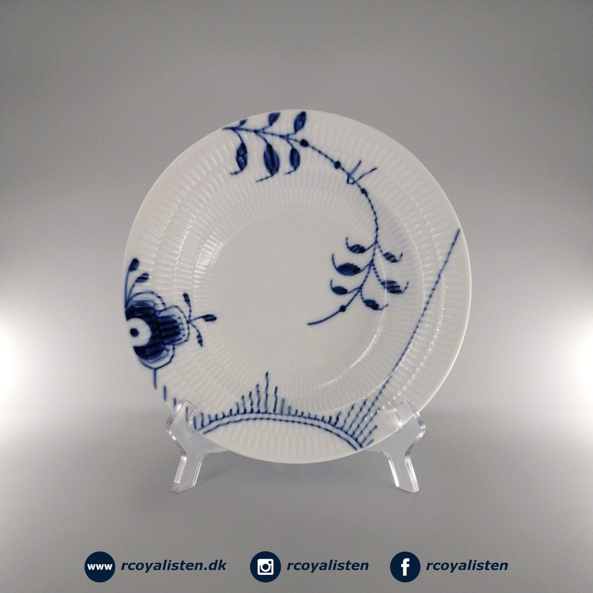 Royal Copenhagen Blå Mega Riflet Dyb Tallerken #2 (21 cm) - RCoyalisten.dk