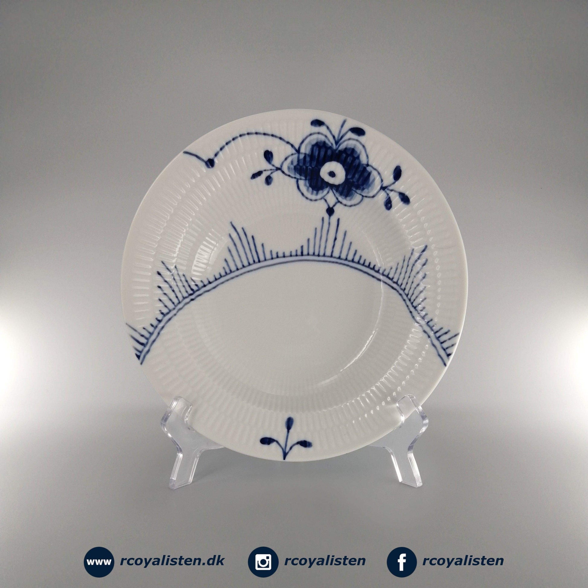 Royal Copenhagen Blå Mega Riflet Dyb Tallerken #5 (21 cm) - RCoyalisten.dk